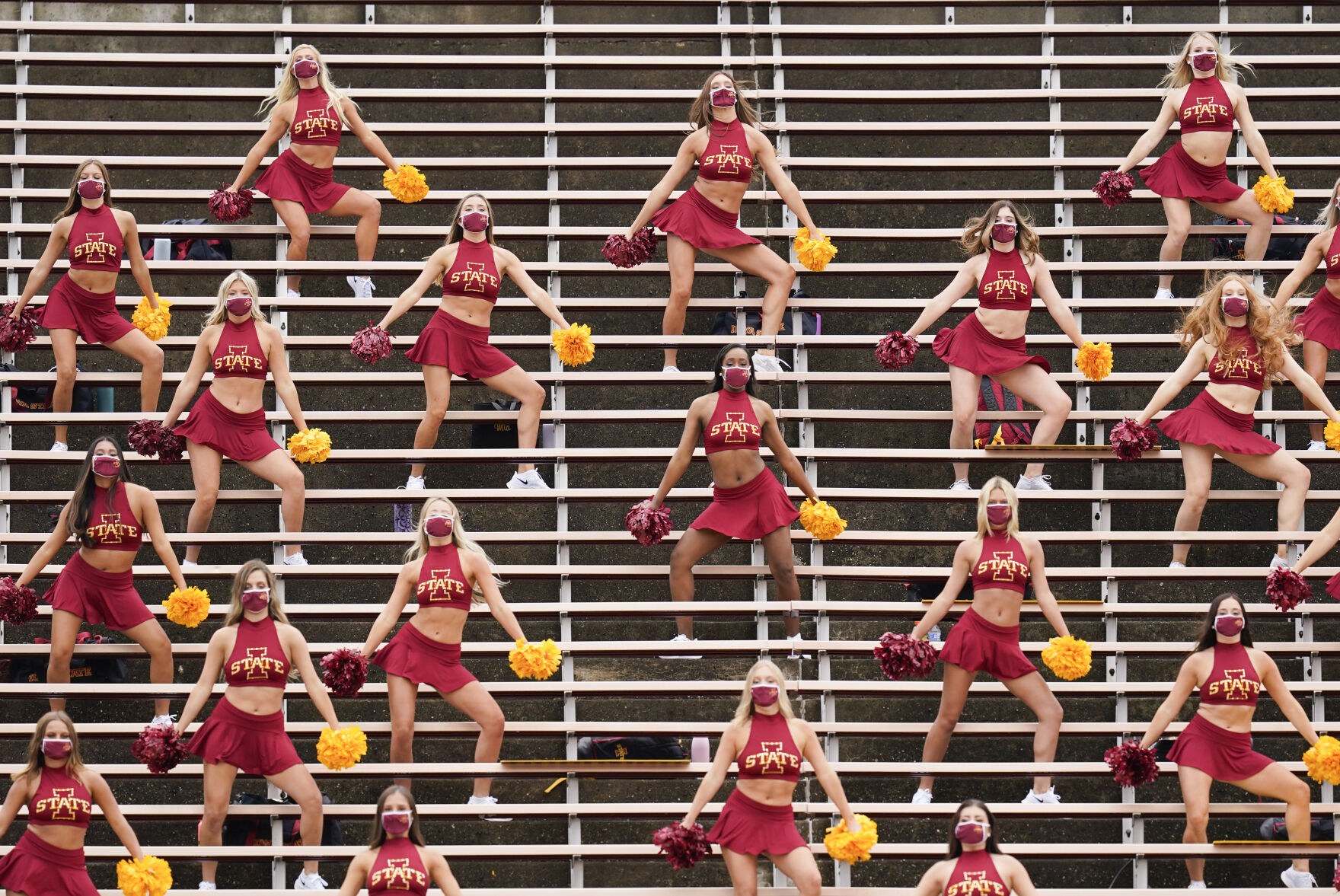 Louisiana Lafayette Iowa St Football